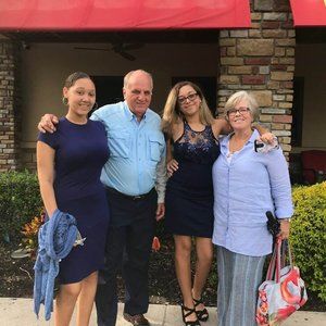 Meet your Posher, Denise